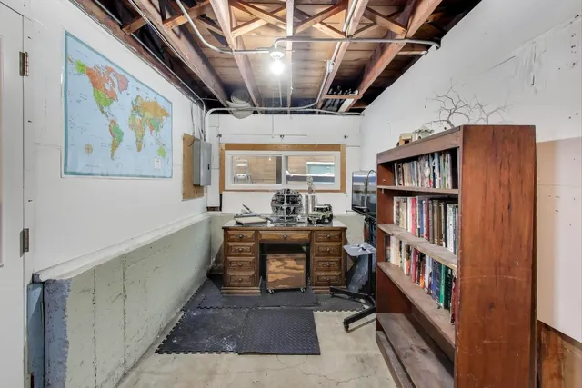 $337,500 | 3206 Sunnyside Avenue, Brookfield, IL 60513