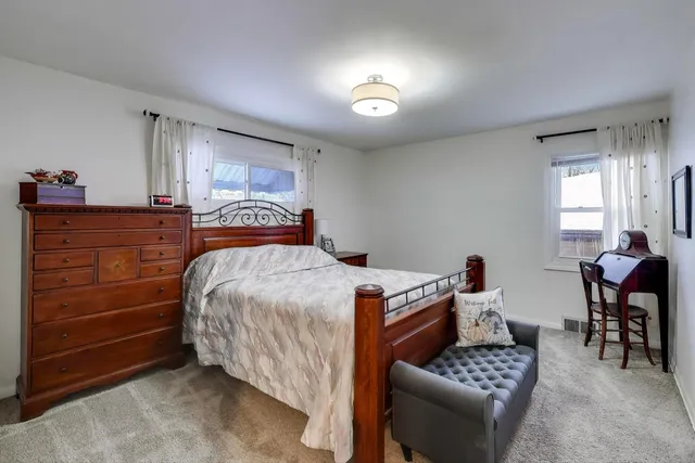 $337,500 | 3206 Sunnyside Avenue, Brookfield, IL 60513