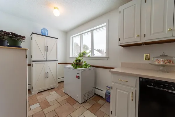 $655,000 | 5 Cross Road, Hebron, NH 03241