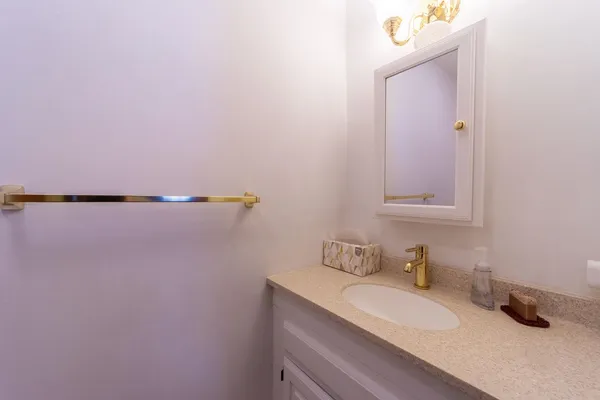 $655,000 | 5 Cross Road, Hebron, NH 03241