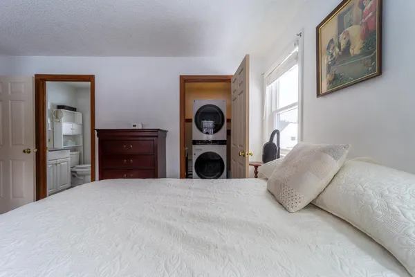 $655,000 | 5 Cross Road, Hebron, NH 03241