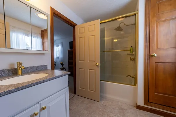 $655,000 | 5 Cross Road, Hebron, NH 03241