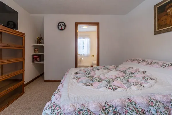 $655,000 | 5 Cross Road, Hebron, NH 03241