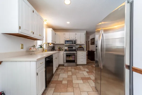 $655,000 | 5 Cross Road, Hebron, NH 03241