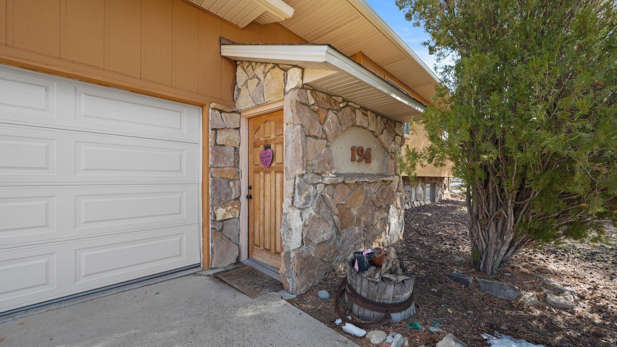 194 Rincon Drive Grand Junction, CO 81503 - Photo 3 of 30