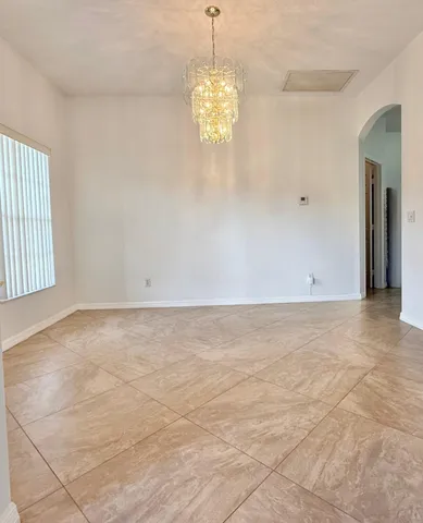 $2,600 | 332 Southwest Glenwood Drive, Port St. Lucie, FL 34984