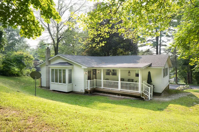 $2,800 | 37 Greene Avenue, North Canaan, CT 06018