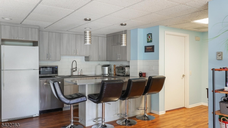 17 Nottingham Way Warren, NJ 07059 - Photo 34 of 48