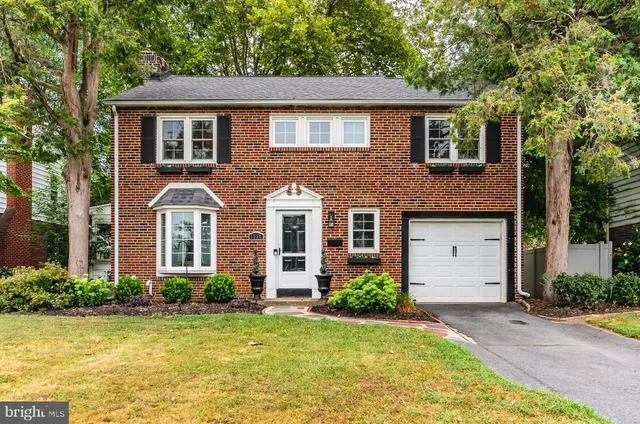 $329,900 | 1514 Carlisle Road, Camp Hill, PA 17011