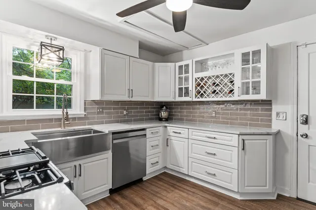 $329,900 | 1514 Carlisle Road, Camp Hill, PA 17011