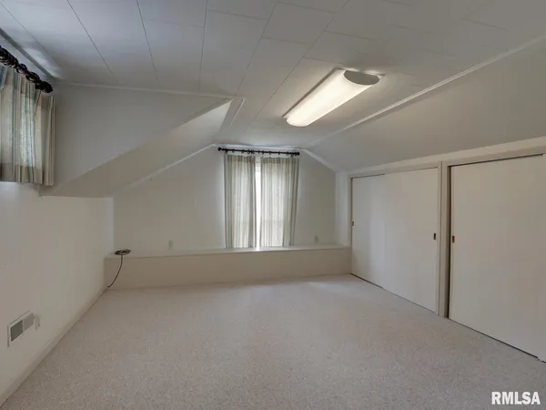 $254,900 | 320 South Fayette Street, Carthage, IL 62321