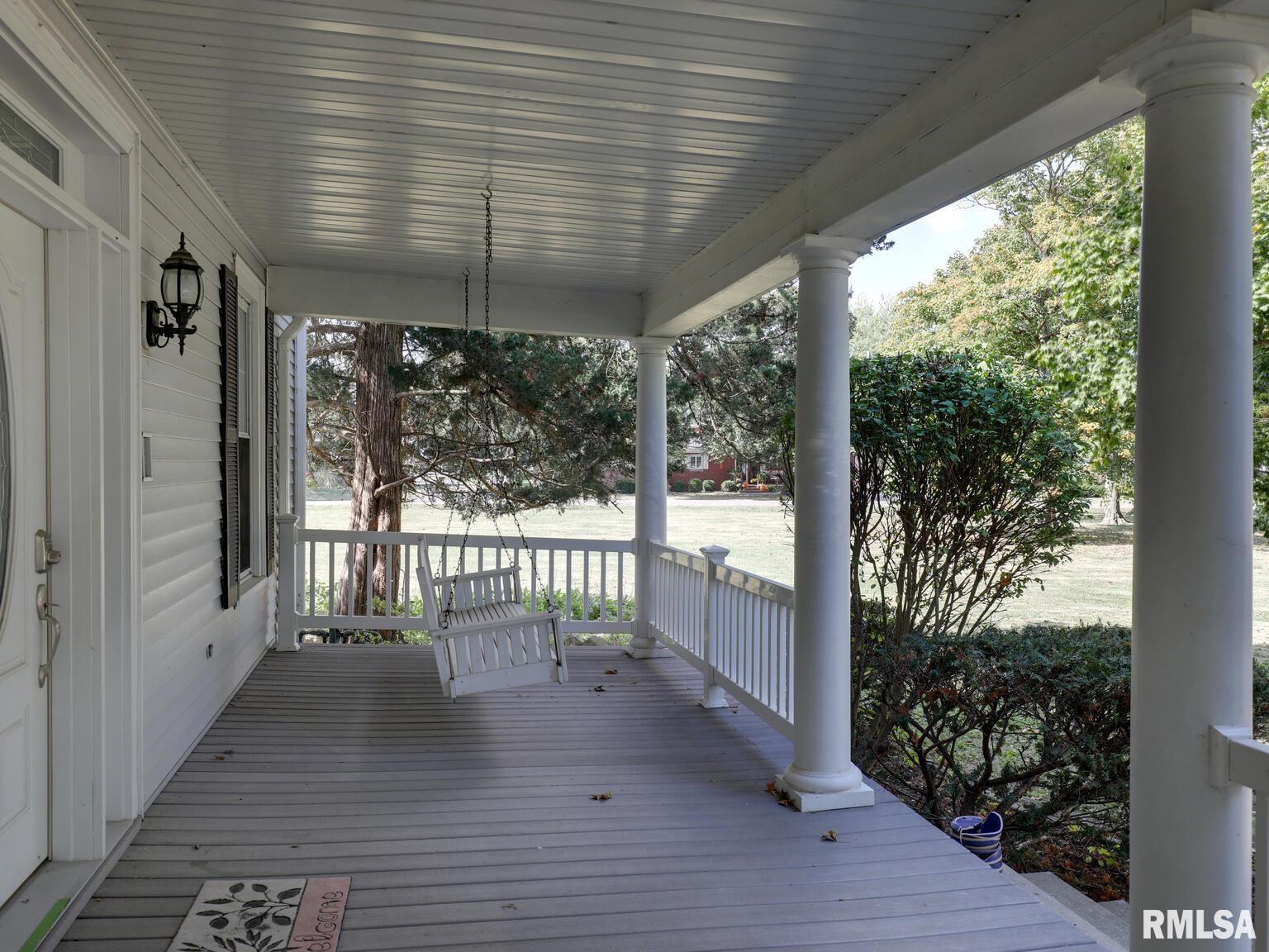 320 South Fayette Street Carthage, IL 62321 - Photo 2 of 34