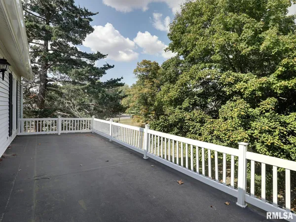 $254,900 | 320 South Fayette Street, Carthage, IL 62321