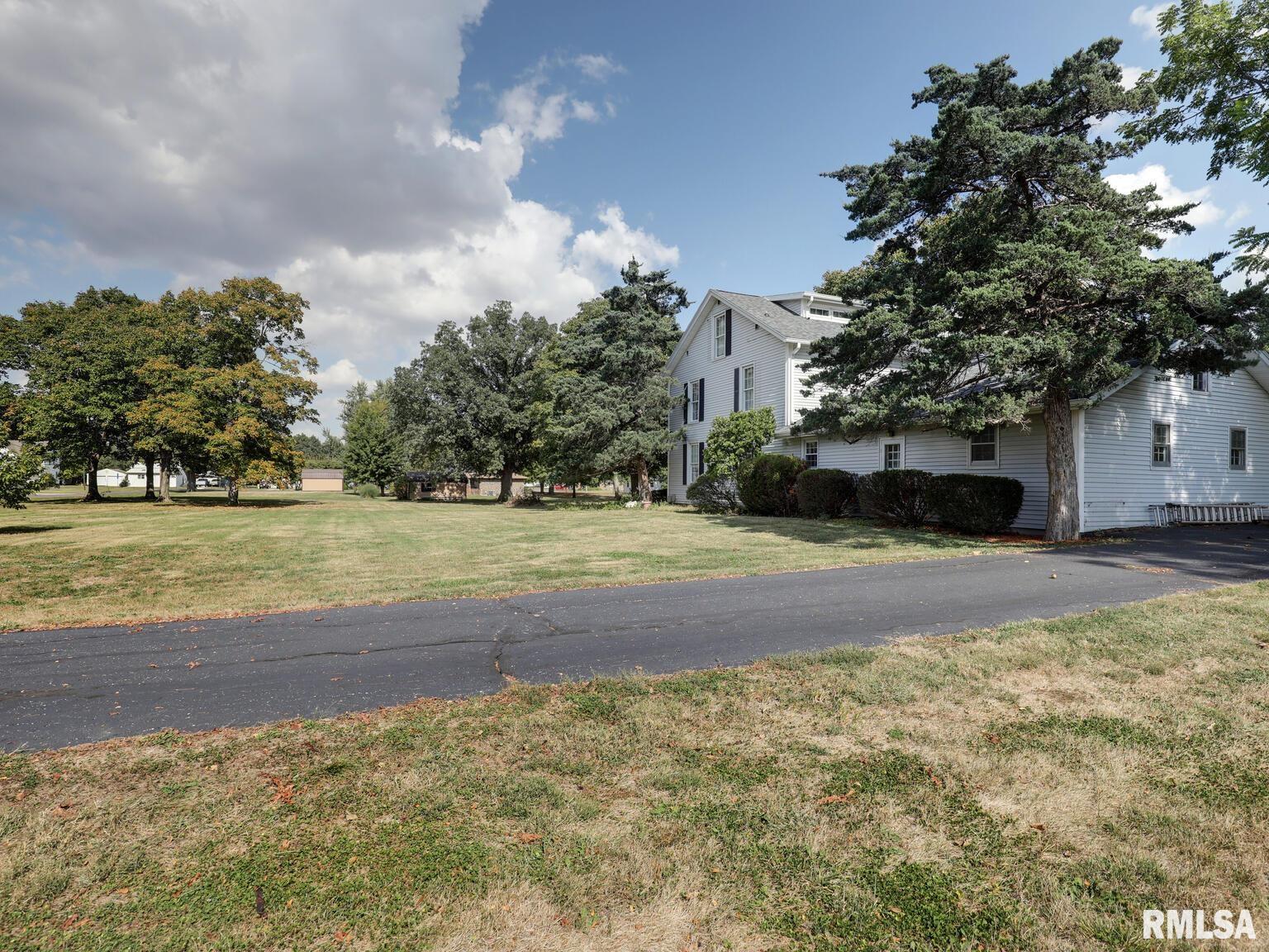 320 South Fayette Street Carthage, IL 62321 - Photo 25 of 34