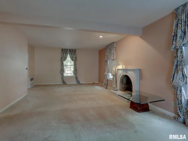 $254,900 | 320 South Fayette Street, Carthage, IL 62321