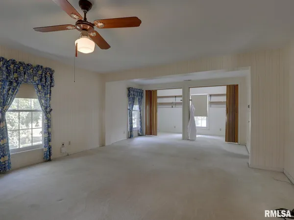 $254,900 | 320 South Fayette Street, Carthage, IL 62321