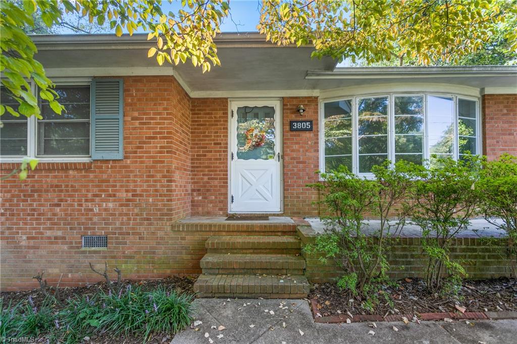 3805 Frazier Road Greensboro, NC 27407 - Photo 5 of 28 Gallery Image 5