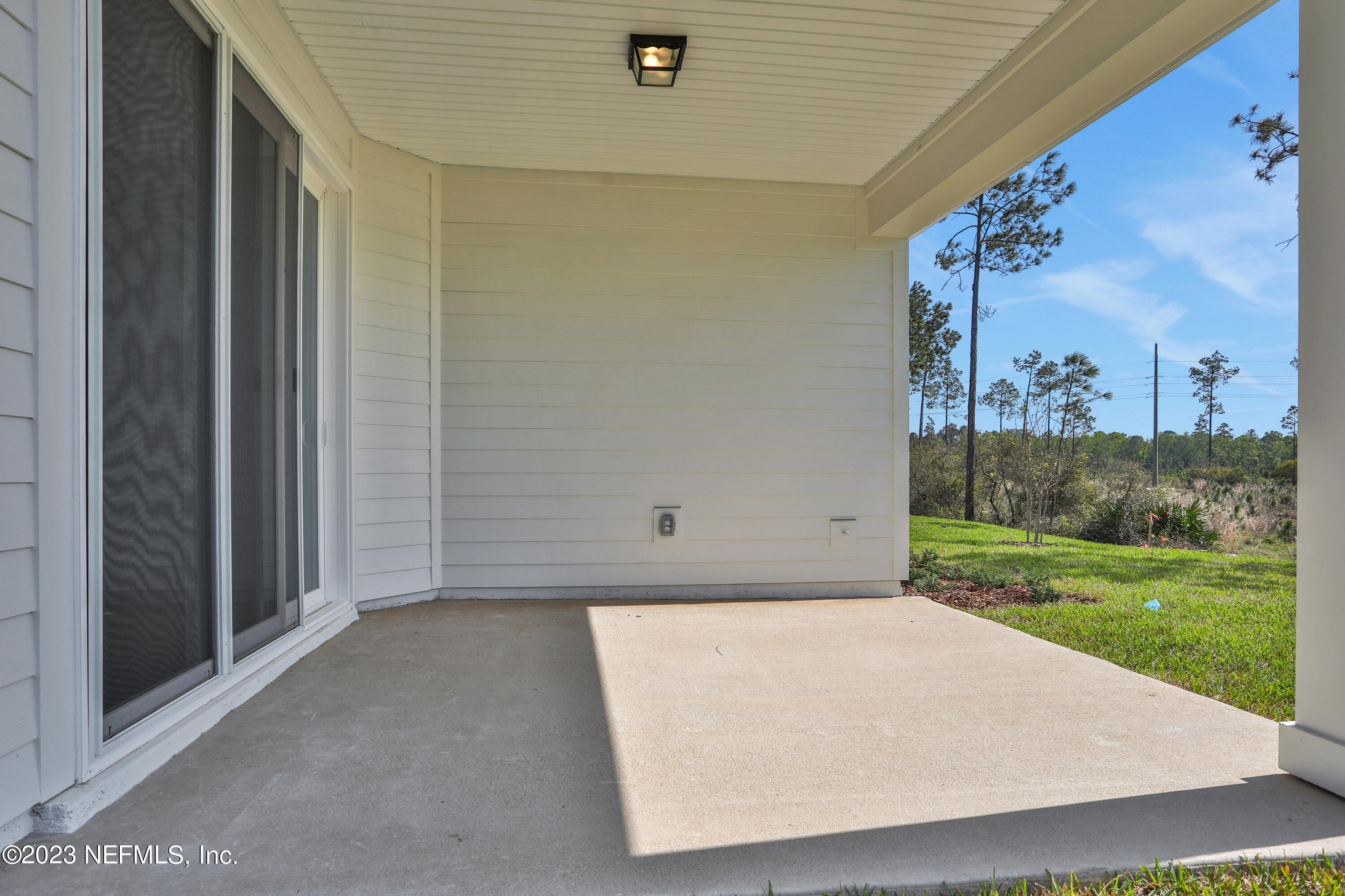 152 Torres Trace St. Augustine, FL 32095 - Photo 31 of 32 a view of a room with a bathroom