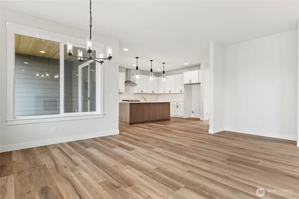 $1,150,000 | 1573 Lockridge Loop East, Enumclaw, WA 98022