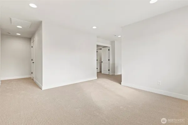 $1,150,000 | 1573 Lockridge Loop East, Enumclaw, WA 98022