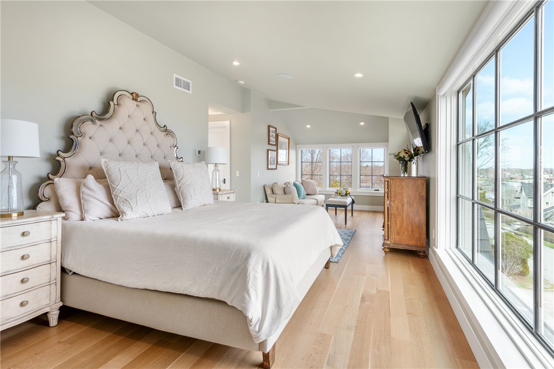 30 Walcott Avenue Jamestown, RI 02835 - Photo 29 of 50