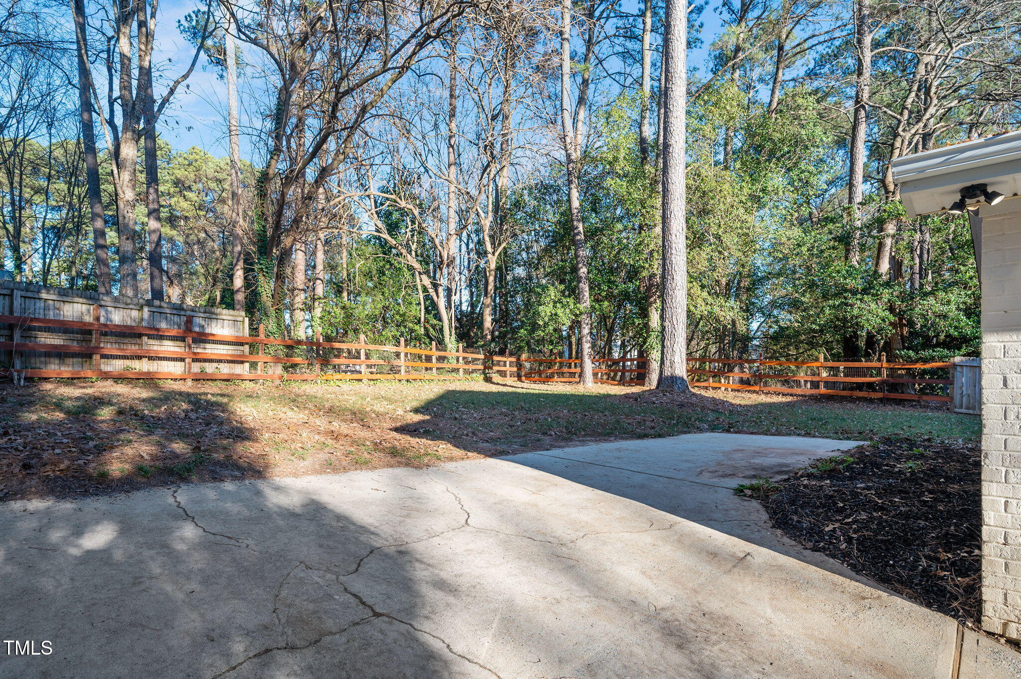 20 Lynn Road Raleigh, NC 27615 - Photo 31 of 32 20 Lynn Road Raleigh_JRKnowles_Photograp