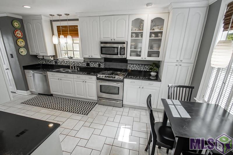 1743 Pickett Avenue Baton Rouge, LA 70808 - Photo 11 of 32