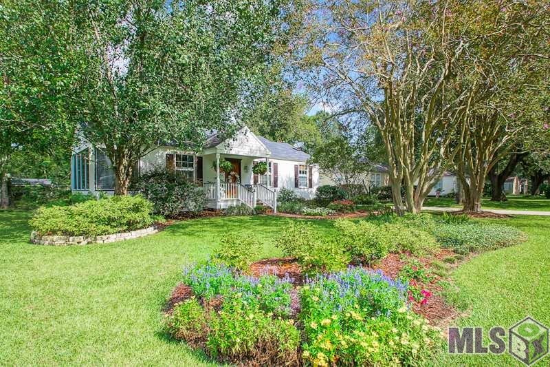 1743 Pickett Avenue Baton Rouge, LA 70808 - Photo 3 of 32