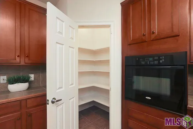 $335,000 | 22782 Greencliff Drive, Denham Springs, LA 70726