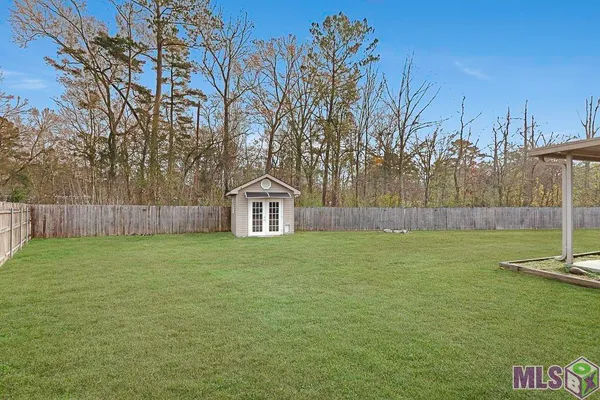 $325,000 | 22782 Greencliff Drive, Denham Springs, LA 70726