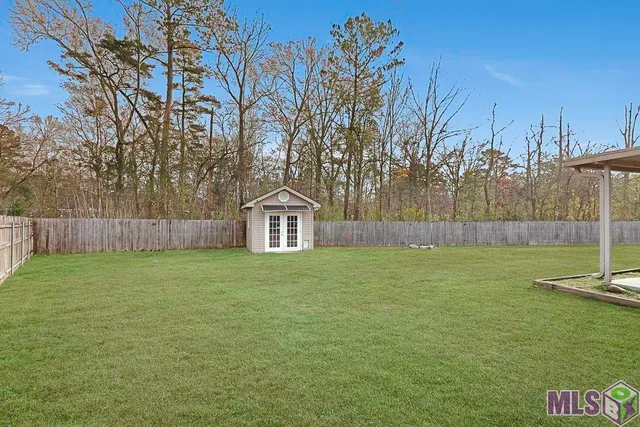 $335,000 | 22782 Greencliff Drive, Denham Springs, LA 70726