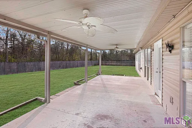 $335,000 | 22782 Greencliff Drive, Denham Springs, LA 70726