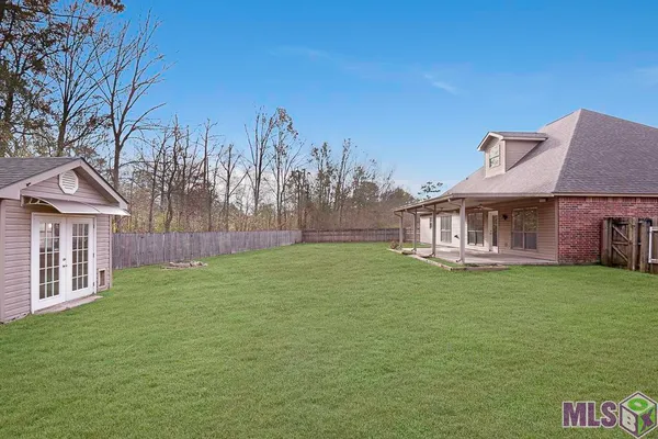 $325,000 | 22782 Greencliff Drive, Denham Springs, LA 70726