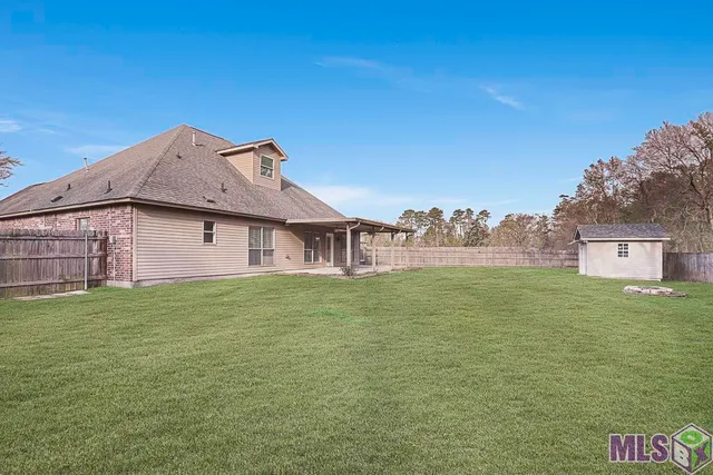 $335,000 | 22782 Greencliff Drive, Denham Springs, LA 70726