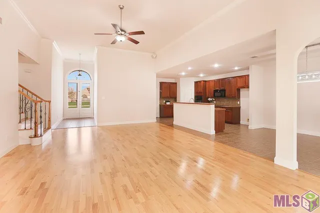 $335,000 | 22782 Greencliff Drive, Denham Springs, LA 70726