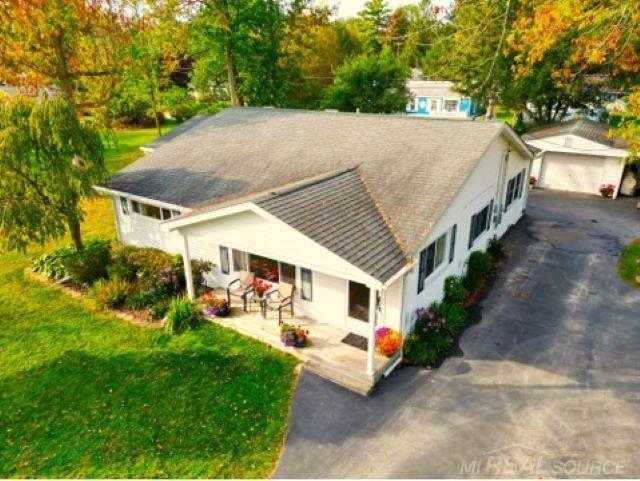 7469 Birchtree Road Lexington, MI 48450 - Photo 4 of 40 Home Sweet Home!