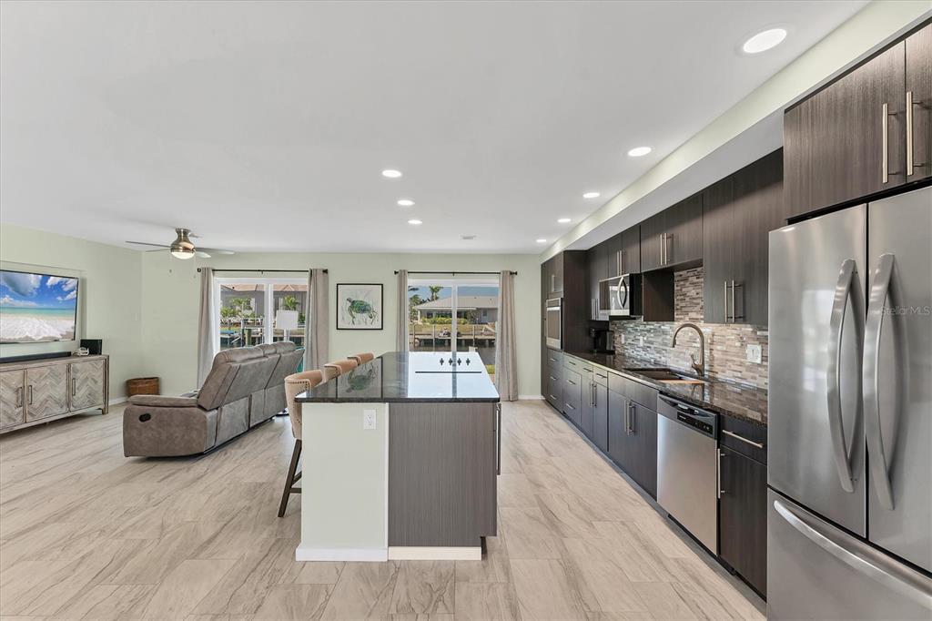 2280 Bayview Road Punta Gorda, FL 33950 - Photo 13 of 36