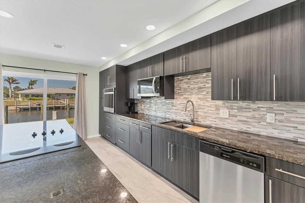 2280 Bayview Road Punta Gorda, FL 33950 - Photo 15 of 36