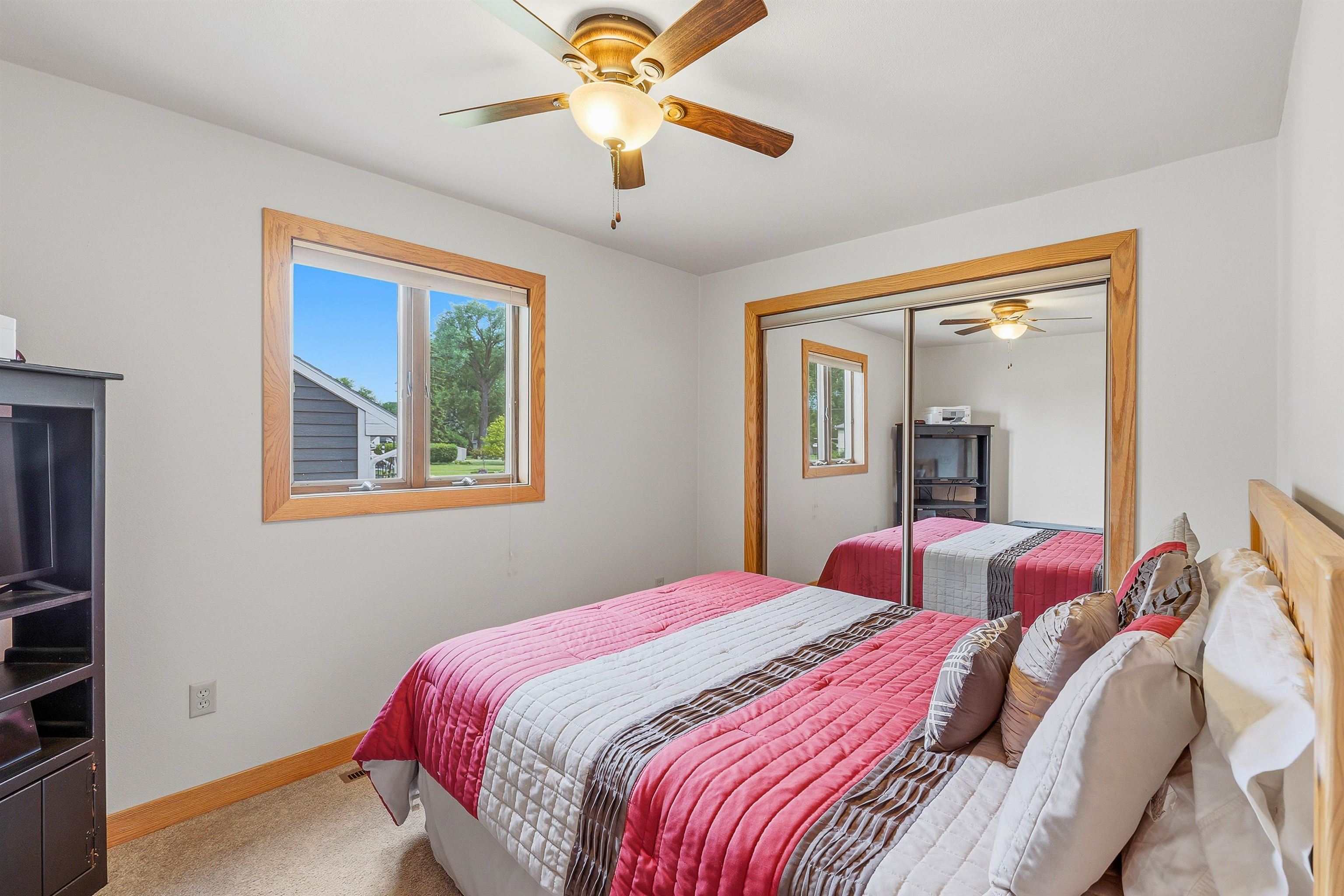 6322 Black Wolf Point Road Oshkosh, WI 54902 - Photo 19 of 46