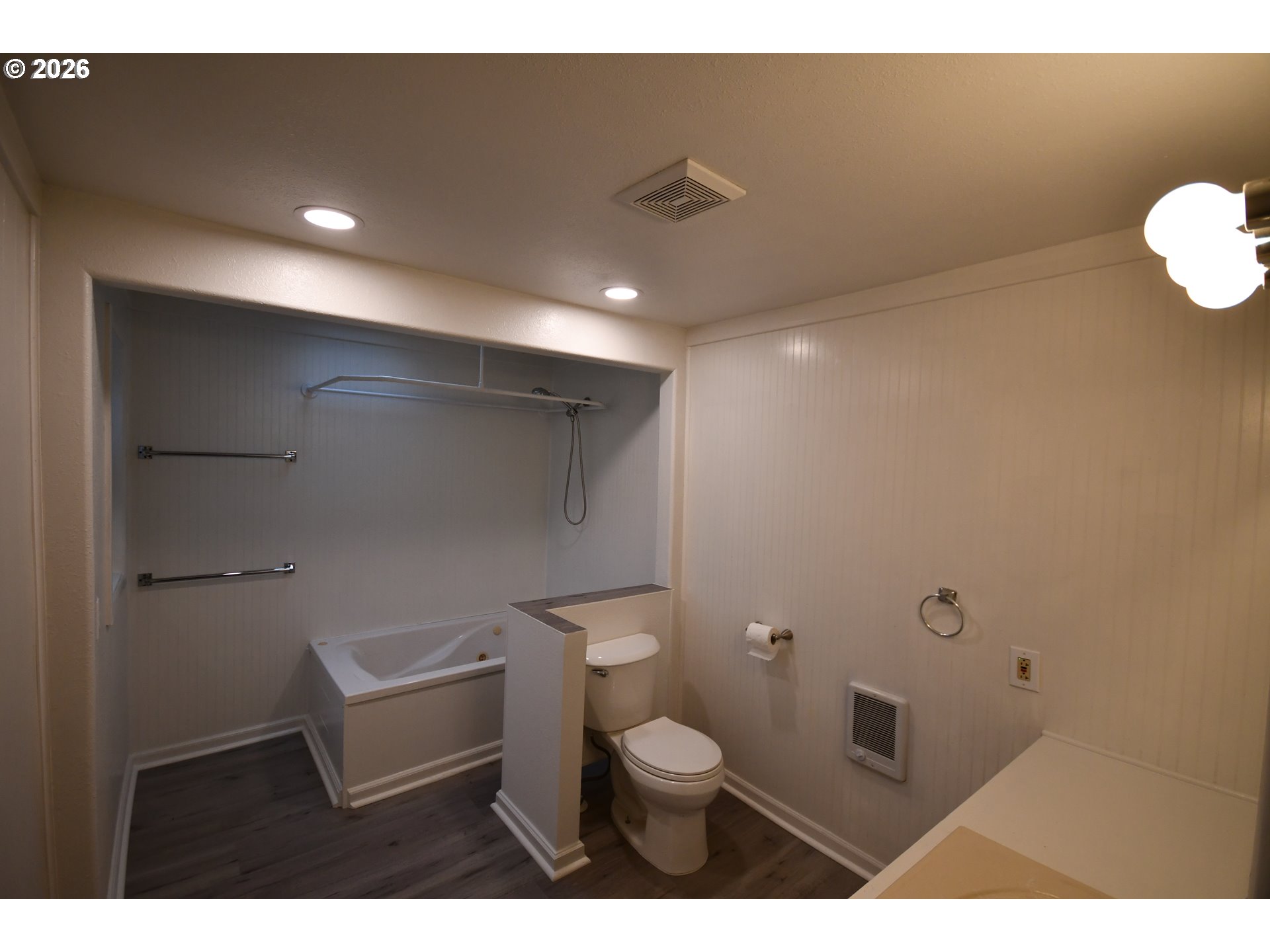 918 Snipes Street The Dalles, OR 97058 - Photo 28 of 47 a bathroom with a toilet