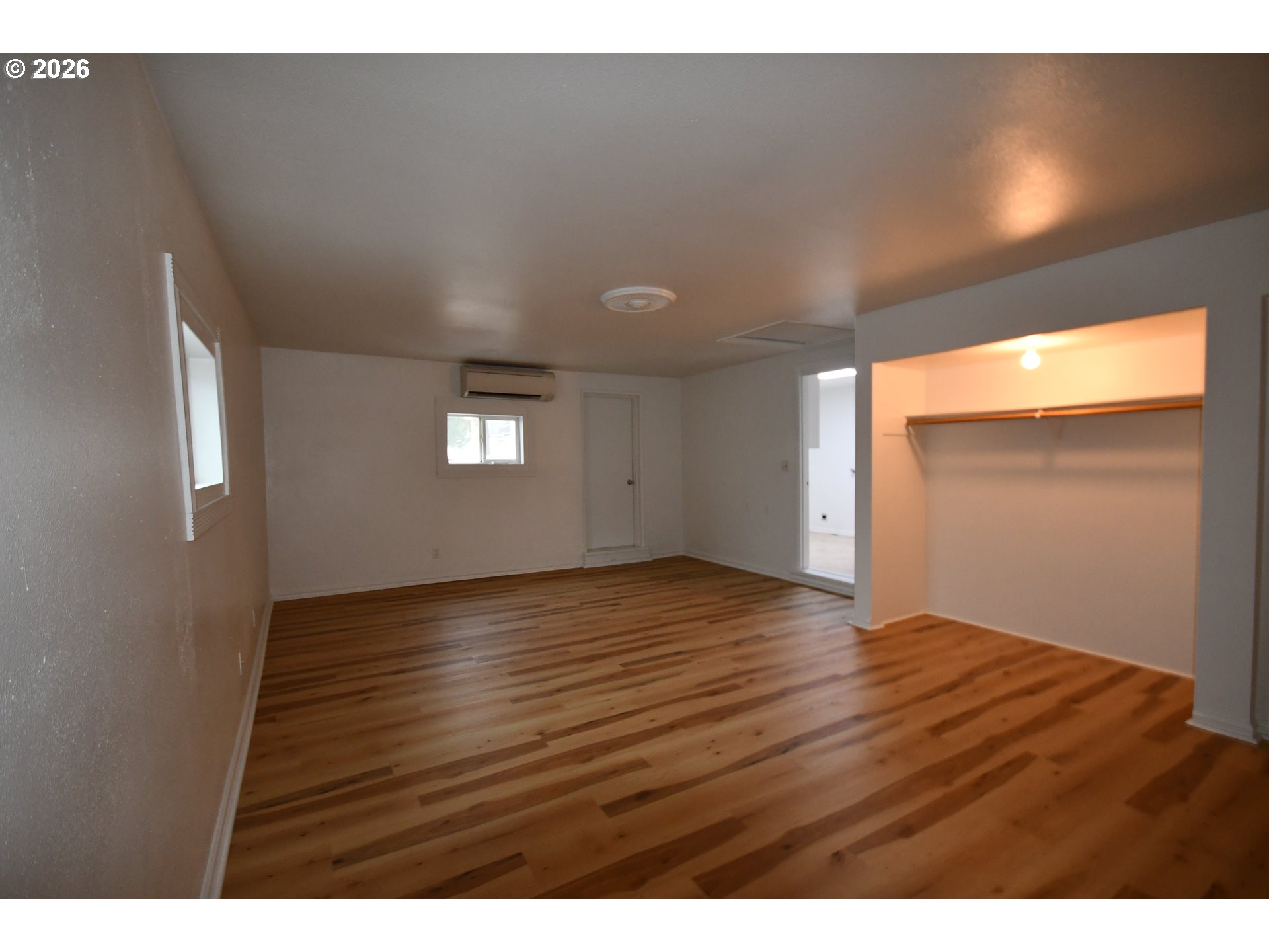 918 Snipes Street The Dalles, OR 97058 - Photo 7 of 47 a view of an empty room and window