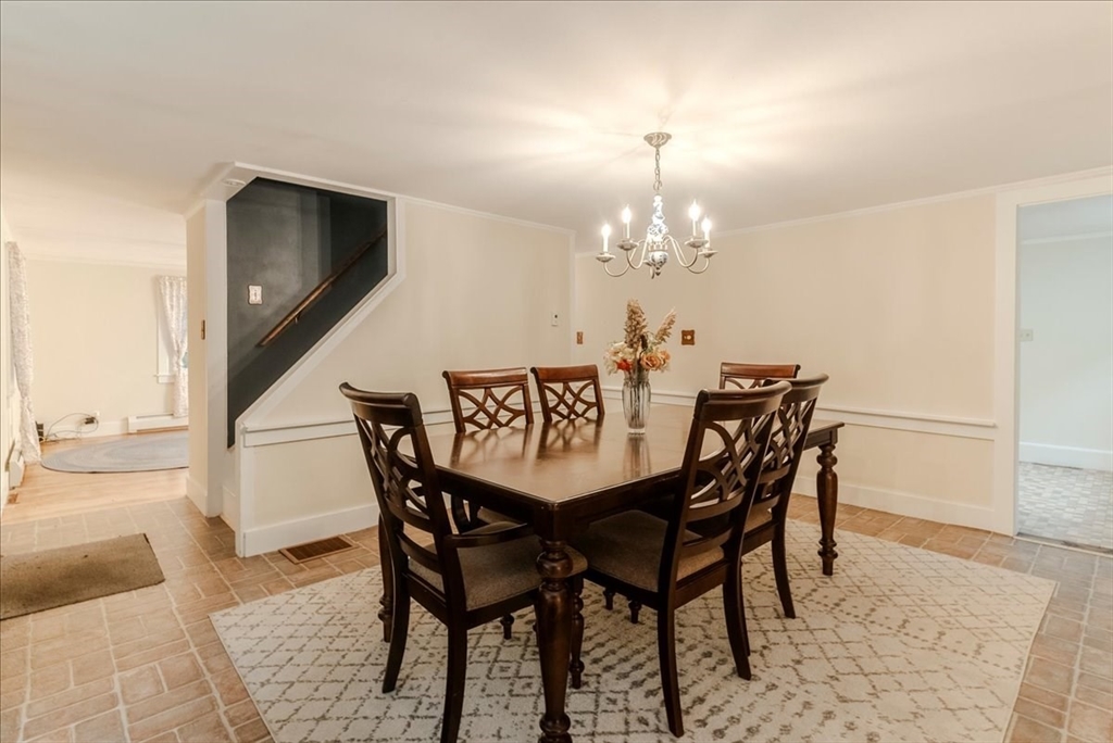 6 Brookhaven Road Worcester, MA 01606 - Photo 2 of 41