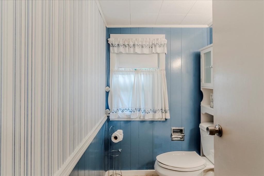 6 Brookhaven Road Worcester, MA 01606 - Photo 32 of 41