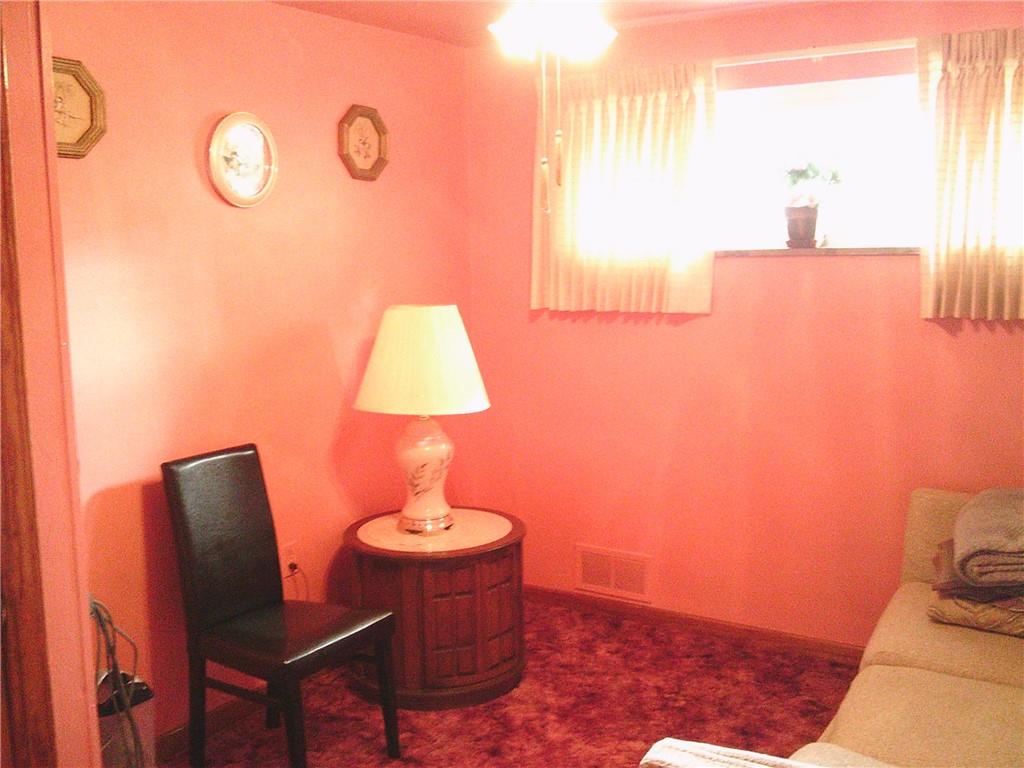 105 Magnolia Street Whitaker, PA 15120 - Photo 12 of 23