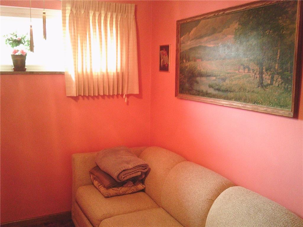 105 Magnolia Street Whitaker, PA 15120 - Photo 13 of 23