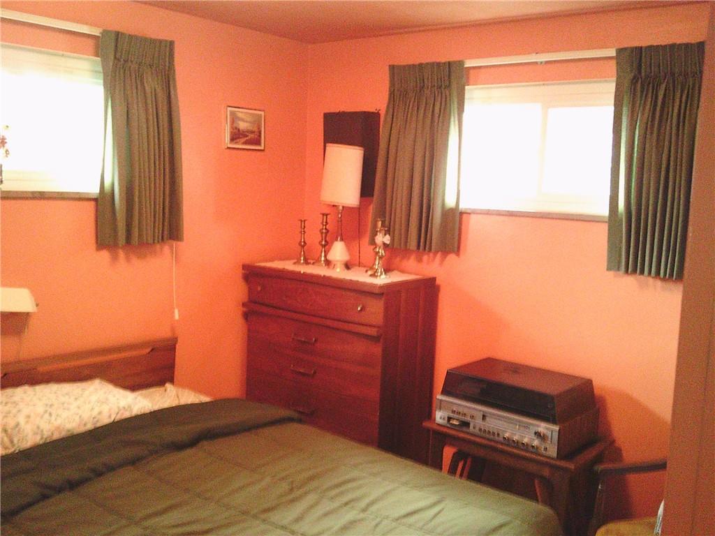 105 Magnolia Street Whitaker, PA 15120 - Photo 9 of 23