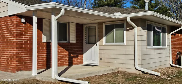 a view of a house with a garage