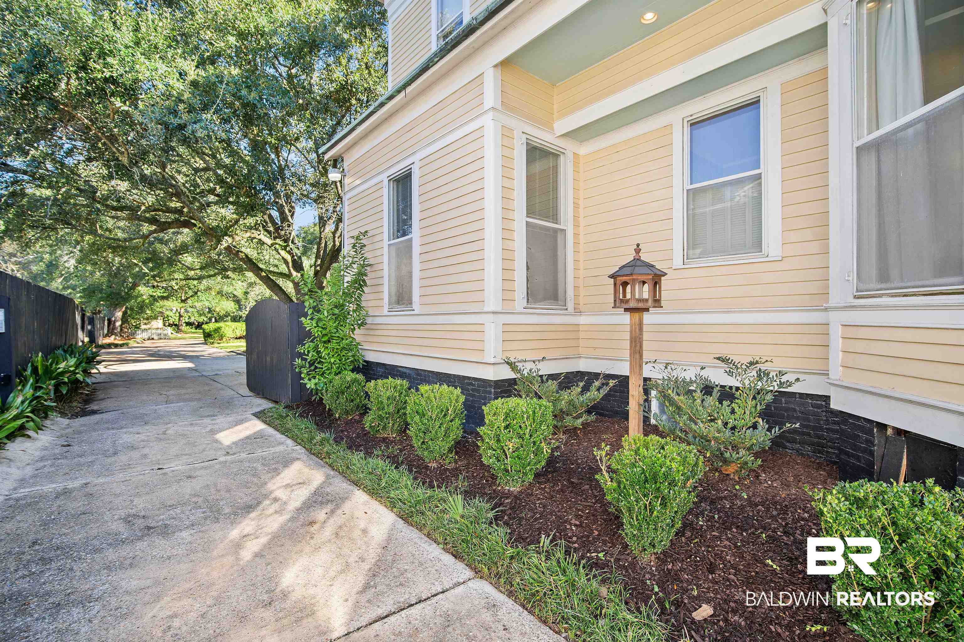 1314 Dauphin Street Mobile, AL 36604 - Photo 47 of 61 View of side of property