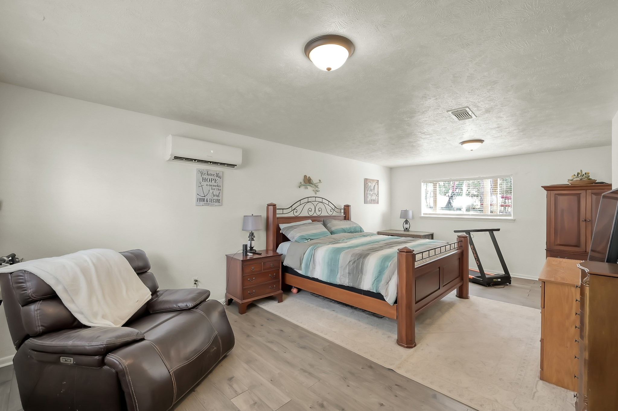 329 Sassafras Drive Trinity, TX 75862 - Photo 28 of 48 a bedroom with a bed and window