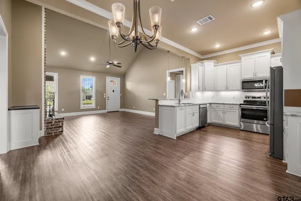 $378,000 | 814 Charlie, Whitehouse, TX 75791